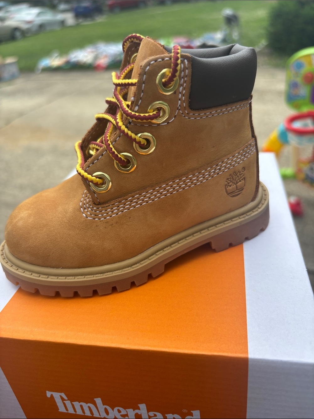 5C Timberland Kids Wheat Nubuck Lace-Up Boot with Dark Collar